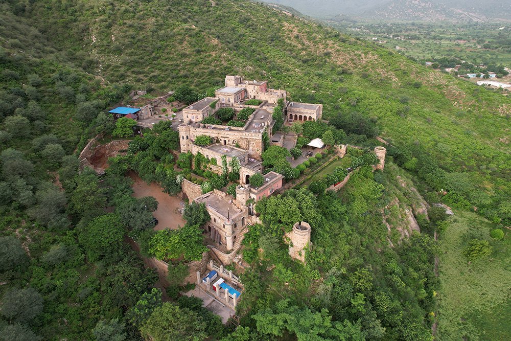 Dadhikar Fort Resort